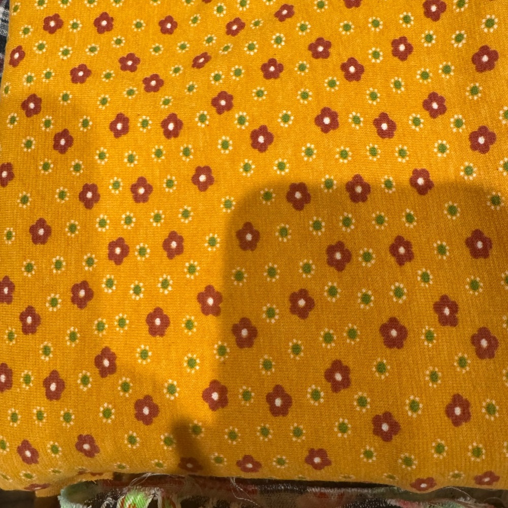 Colorful Fabric Bundle - Picture 4 of 9